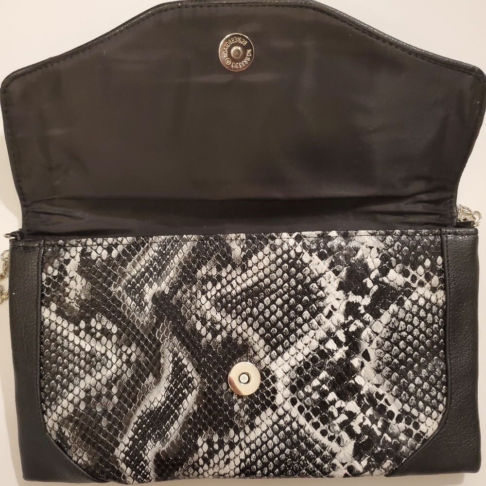 👛Host Pick👛 NWT Bijoux Nouveau Animal Print Purse or Clutch - Picture 2 of 7